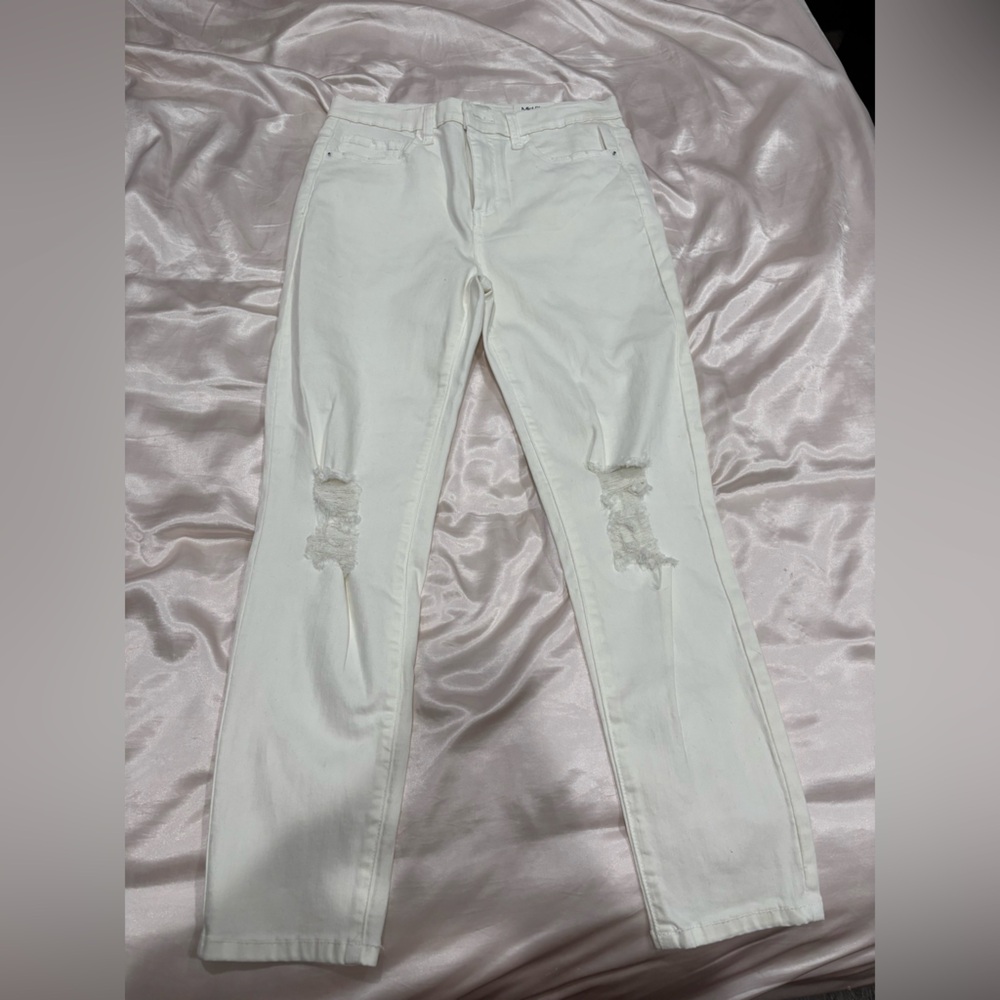 Sneak Peek White Skinny Jeans with Knee Rips